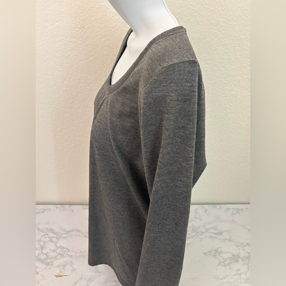 Gilligan & O’Malley Gray Long Sleeve Soft Blouse size S Pleated Pullover Top - Picture 4 of 7